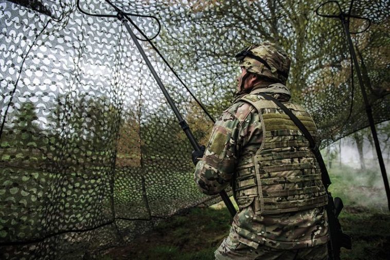 Saab fornece sistemas de camuflagem Barracuda para França Defesa