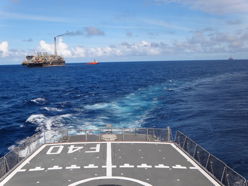 Fragata Niterói (F 40) durante Patrulha Naval na Bacia Petrolífera de Campos