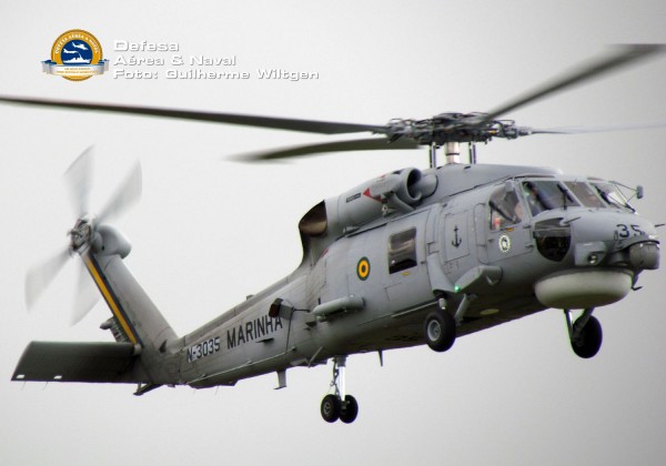 MH-16 Seahawk aproximando para pouso