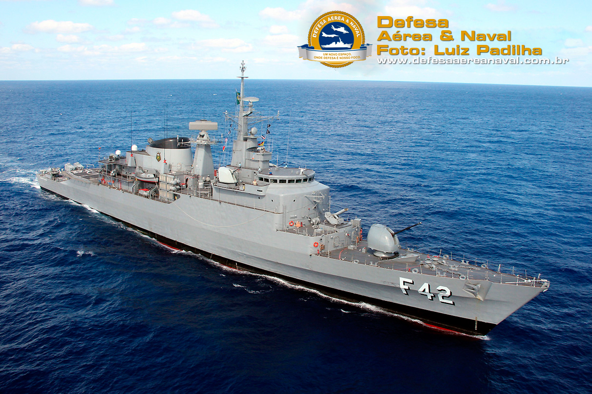 Fragata 'Constituição' (F 42) completa 40 anos de incorporação à Marinha do  Brasil – Defesa Aérea & Naval
