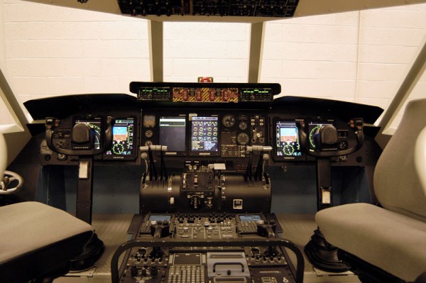 ELEC_C-5M_AMP_Cockpit_Trainer_lg