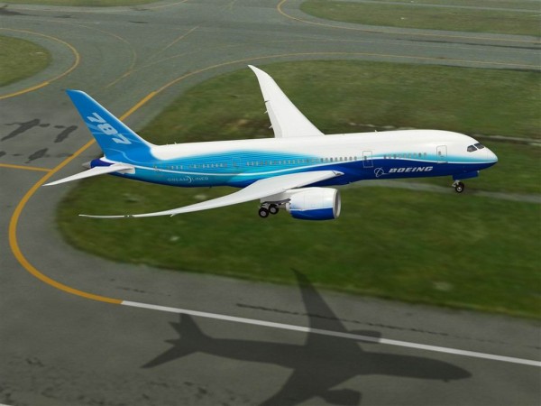 Boeing 787 Dreamliner Offers More for Passengers, Airlines