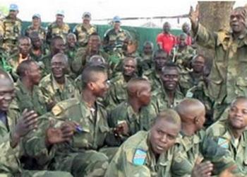 Soldados do Exército da República democrática do Congo. Após vitória contra rebeldes, tropas congolesas estão com o moral alto.