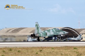 F-5EM-FAB-na-corrida-para-decolagem