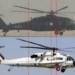 Foto comparativa entre o Z-20 e o original Black Hawk