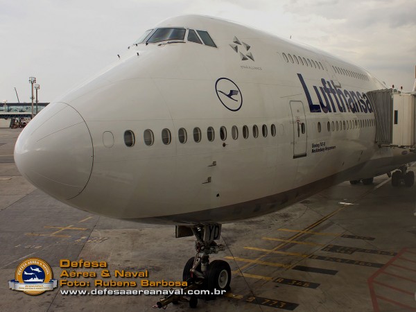 747-8I Lufthansa_02