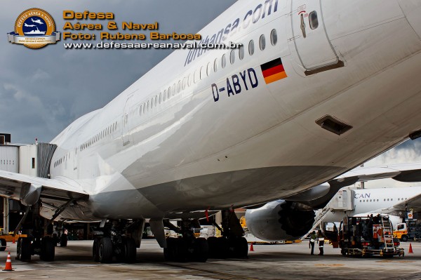 747-8I Lufthansa_10