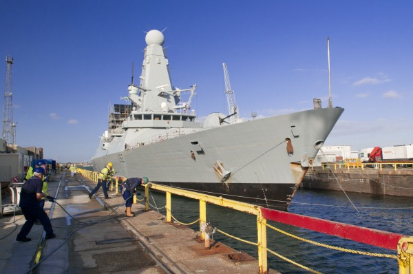 226 HMS Daring in Portsmouth (1)