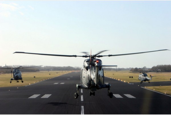 815 Squadron Lynx Mk8 que chegam ao Albourg