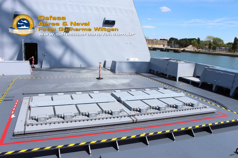 ENS ‘Tahya Misr’ (FFG 1001) DCNS realiza a transferência da FREMM para