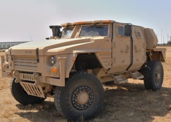 Exército americano comprou 17 mil unidades do JLTV a um custo de US$ 6,7 bi (Foto: Reuters/Lockheed Martin/Handout via Reuters)