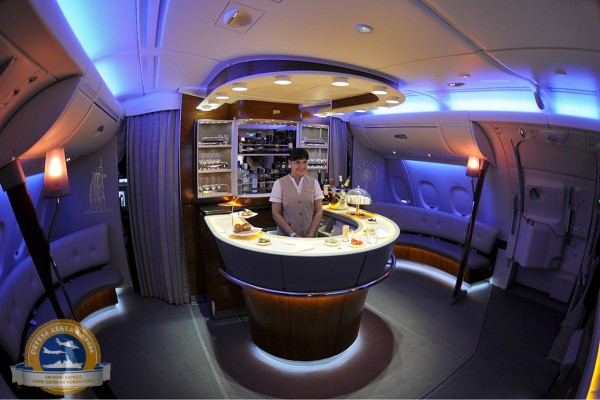A380 - Onboard -Lounge © Emirates DAN