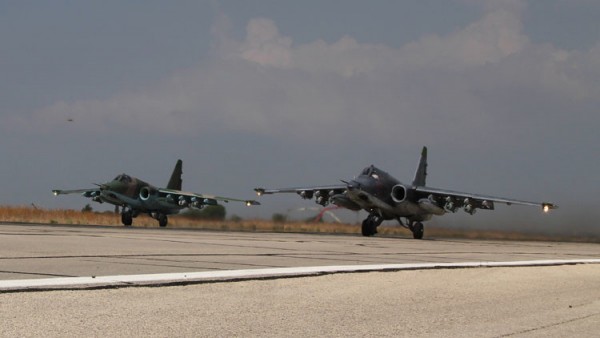 Bombardeiros russos na base aérea Jmeimim / sputnikimages.com / Dmitry Vinogradov