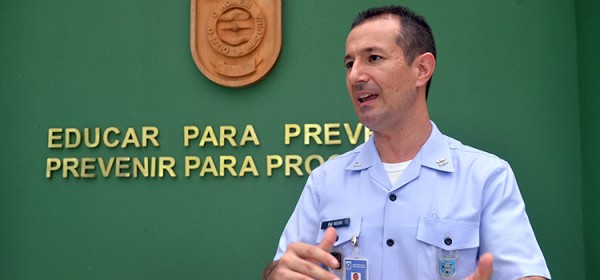 Major aviador Regis ministrou sobre aspectos jurídicos e o LBDATA durante o Seminário - Foto: Tereza Sobreira