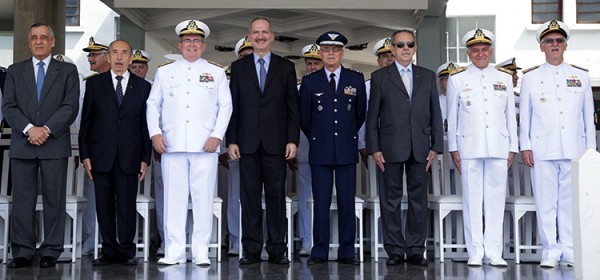 2015-12-05 Cerimonia de Declaração de Guardas Marinha e entrega de espadas da Turma Aspirante Vitor Lauria. Foto: Felipe Barra