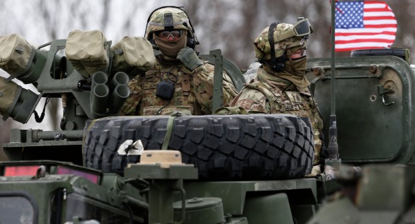 Soldados americanos no exercício Dragoon Ride -  AP Photo/ Mindaugas Kulbis 