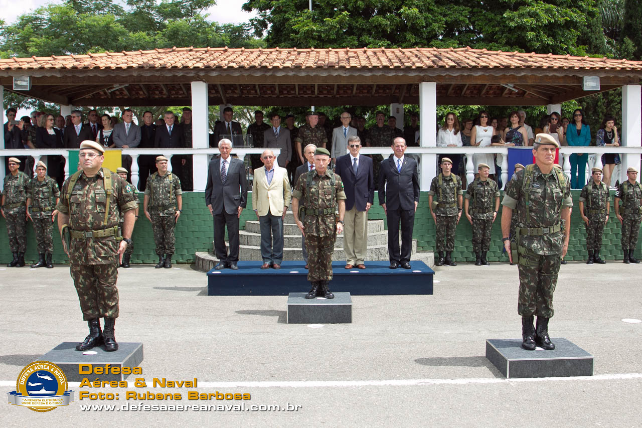 Passagem de Comando da12ª Brigada de Infantaria Leve (Aeromóvel