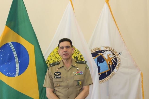 O General de Brigada Cunha foi aluno do Colégio Interamericano de Defesa em 2011 e é atualmente o vice-diretor da instituição. (Foto: Marcos Ommati/Diálogo)