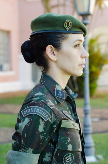 Exército treina mulheres em JF para o combate