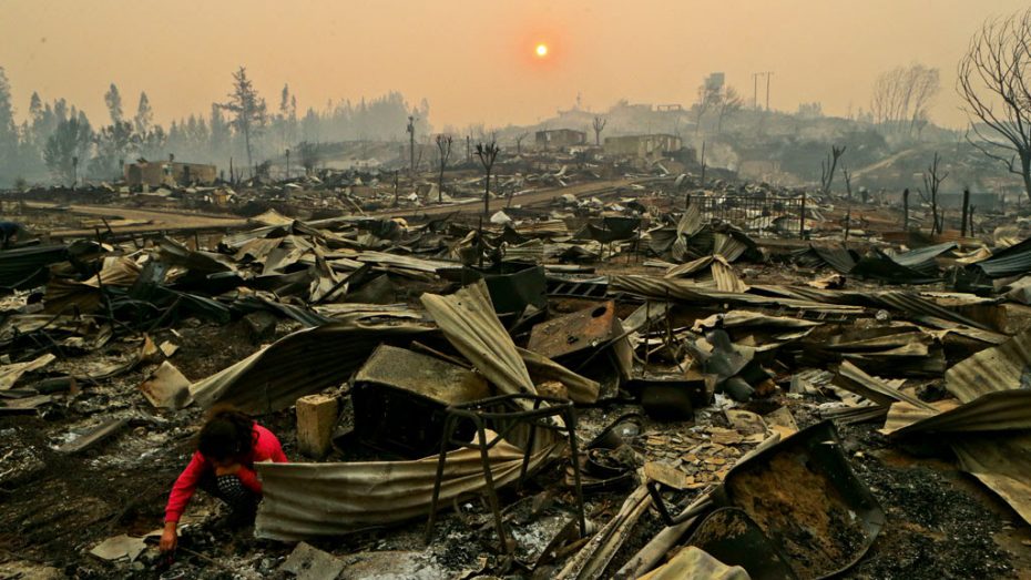 Incêndio no Chile Defesa Aérea & Naval