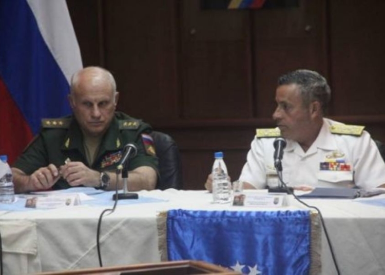 Em Caracas General Petrovich e Almirante Alessandrello durante a reunião. Foto: Marinha da Venezuela.