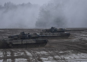 Battle tank Leopard 2 Photo David Hecker