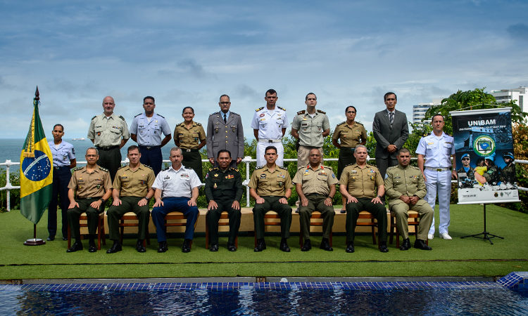 Além do Brasil, seis países contribuintes de tropas para missão de paz participam da revisão