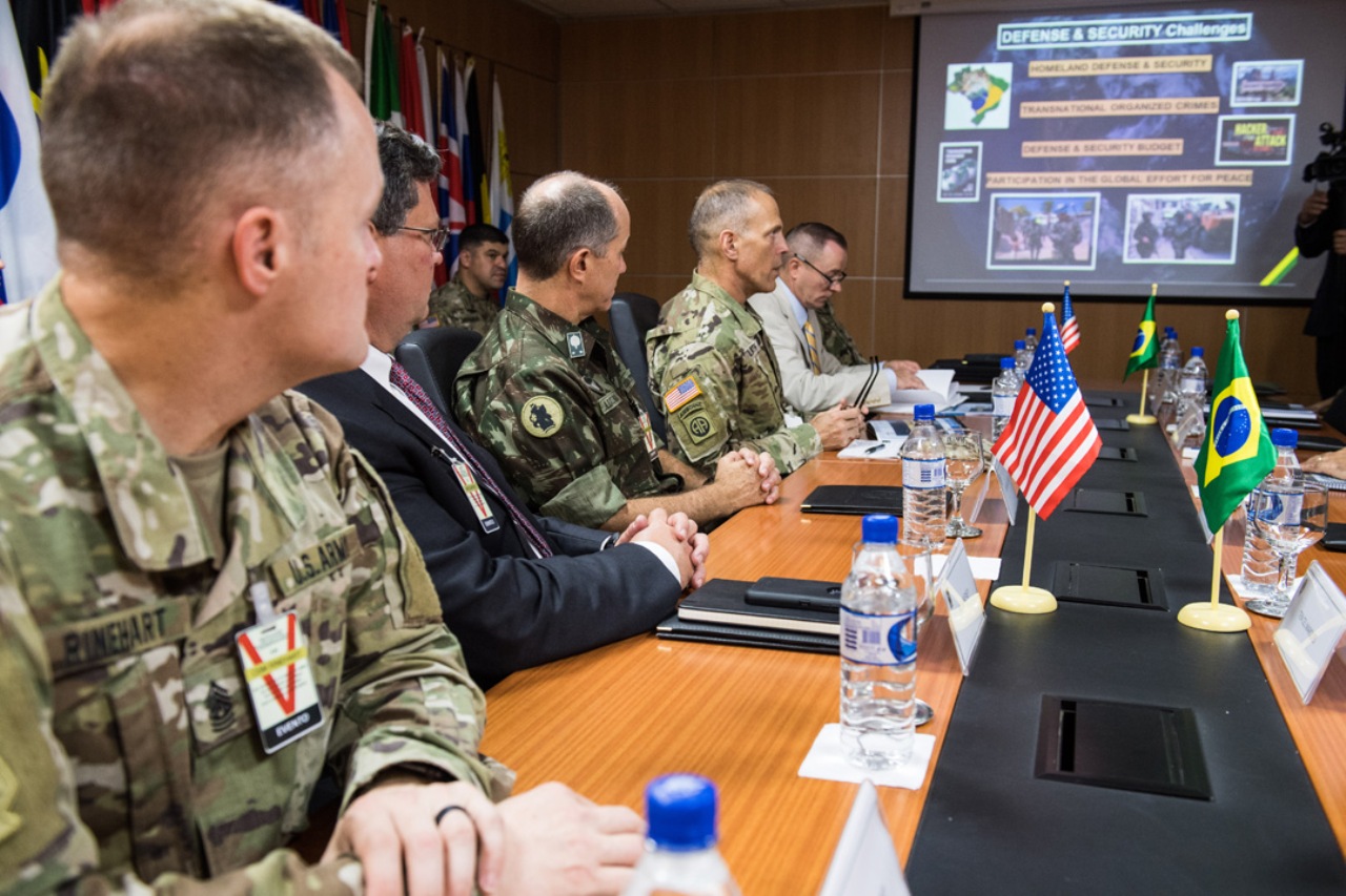 Comandante do Exército Brasileiro realiza visita oficial aos Estados Unidos  - Diplomacia Business