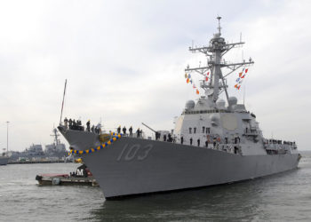 Destroyer USS Truxtun (DDG 103)