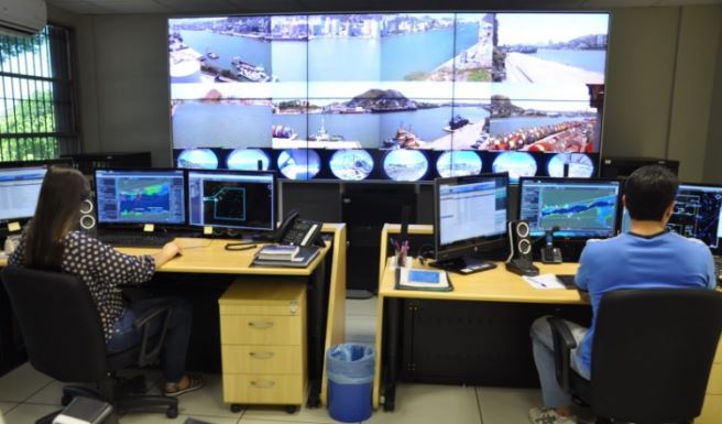 Vessel Traffic Management Information System(VTMIS)- Sistema de Gerenciamento e
Informação do Tráfego de Embarcações, em Vitória-ES