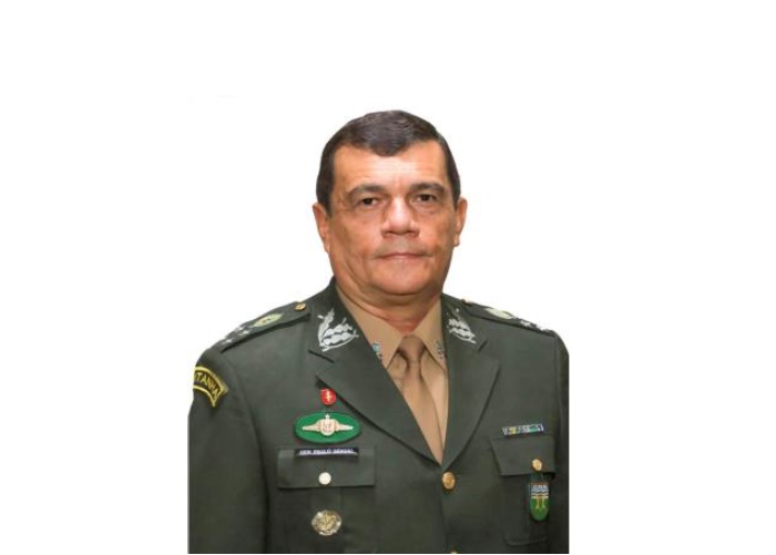 Comandante do Exército visita Comando Conjunto Oeste