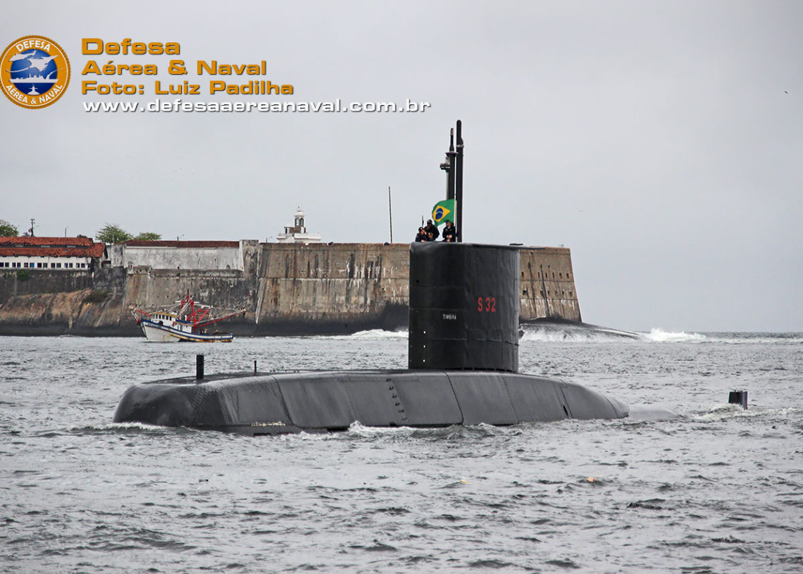 Submarino ‘Timbira’ dá baixa do serviço ativo da Marinha Defesa Aérea