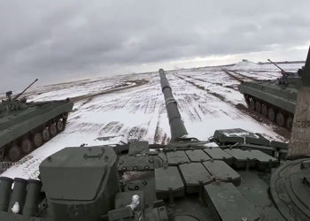 Tanques durante exercícios conjuntos das forças armadas da Rússia e da Bielorrússia