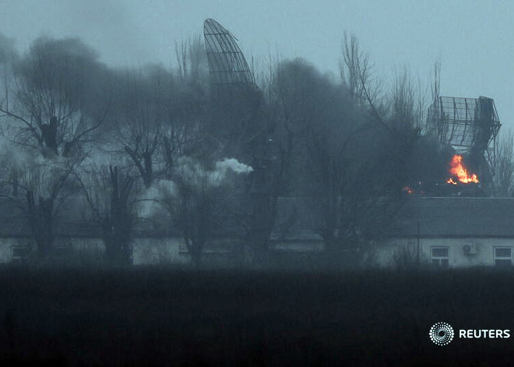 Radar ucraniano atingido durante o bombardeio a Kiev.