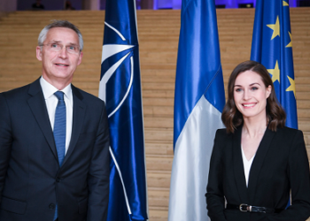 A primeira-ministra da Finlândia, Sanna Marin durante encontro com o secretário-geral da OTAN, Jens Stoltenberg. Helsinque 25 de outubro de 2021.
Foto: Kimmo Brandt