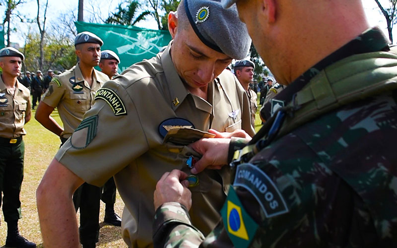 Brigada de Montanha do Exército Brasileiro - Passagem da Insígnia