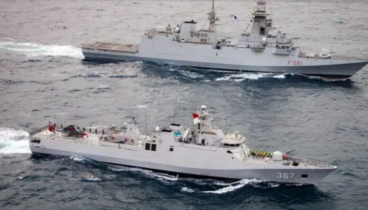 O exercício envolveu a corveta da Marinha indonésia KRI Sultan Iskandar Muda e a fragata da Marinha italiana ITS Virginio Fasan - Foto UE