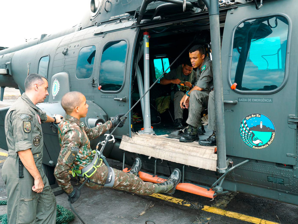 Destacamento De Aviação Do Exército Aumenta A Sua Capacidade De Emprego No Cmn Defesa Aérea 0623