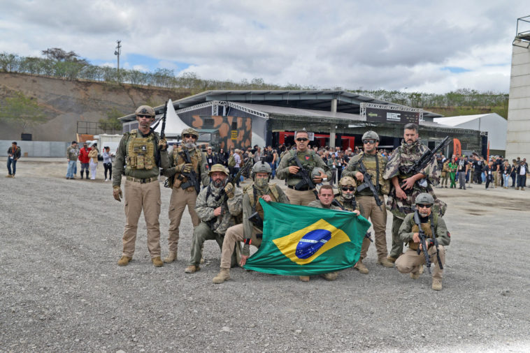 Clínicas de combate marcam o segundo dia do W2C, em Itu-SP – Defesa Aérea &  Naval