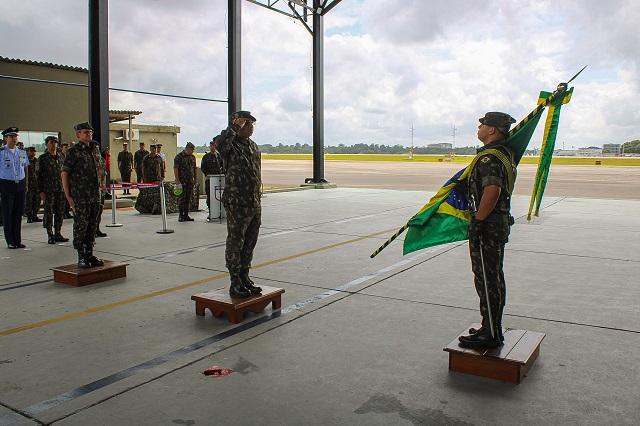 Aviação do Exército tem novo Comandante – Defesa Aérea & Naval