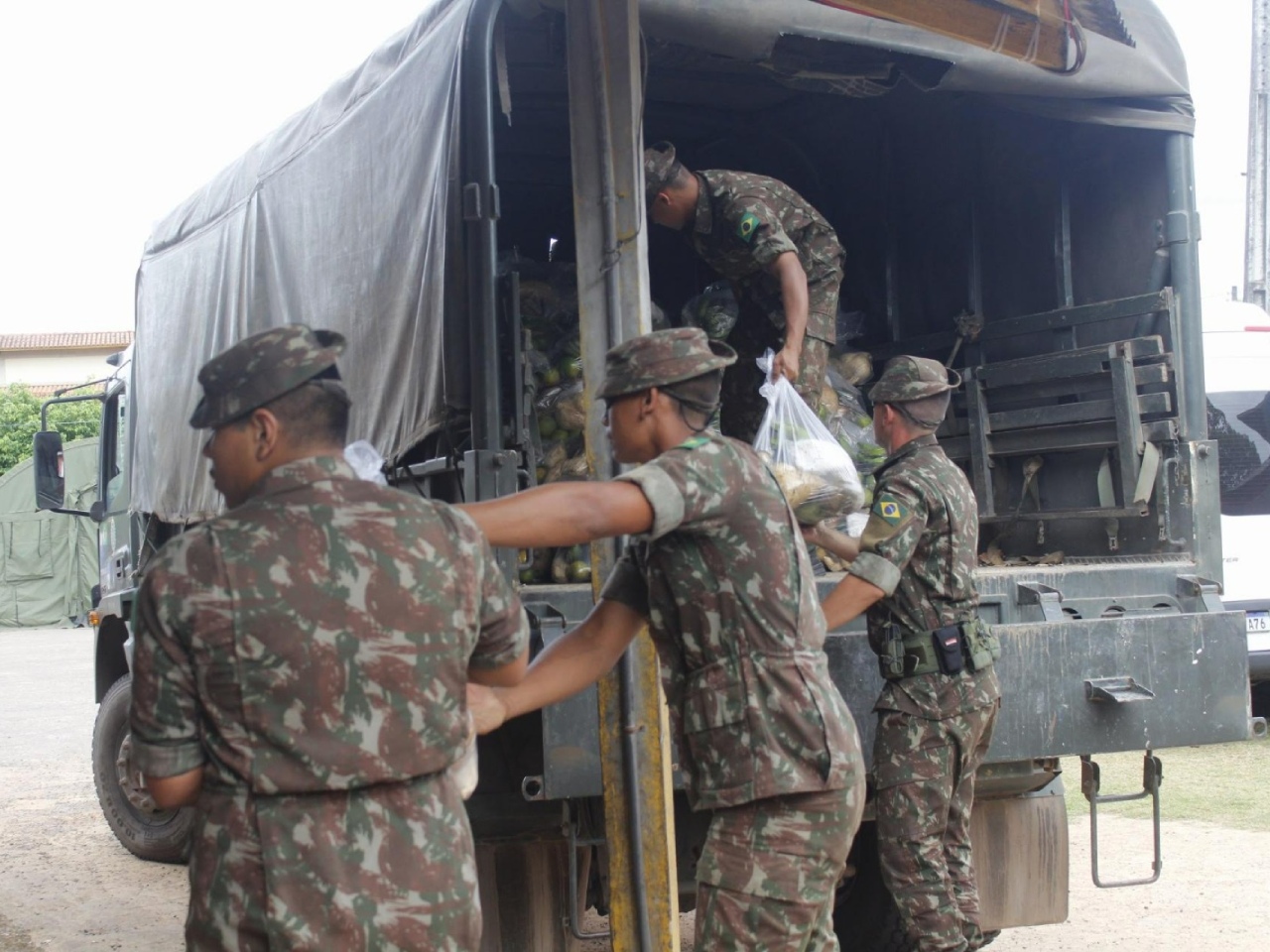 Operação Yanomami: Exército Brasileiro conduz logística dos