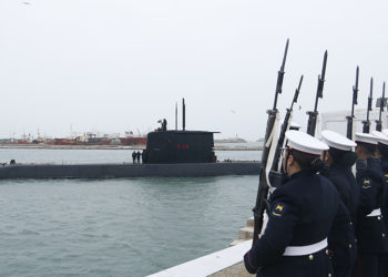 Chegada do submarino Tikuna à Base Naval de Mar del Plata na Argentina