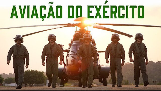 Oficial do Exército Brasileiro recebe brevê de piloto da Aviação