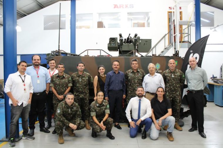 Integração do REMAX 4 ao M113BR é apresentada para a Diretoria de ...