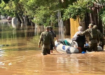 Militares também precisam estar bem equipados e com vacinas em dia, para evitarem doenças