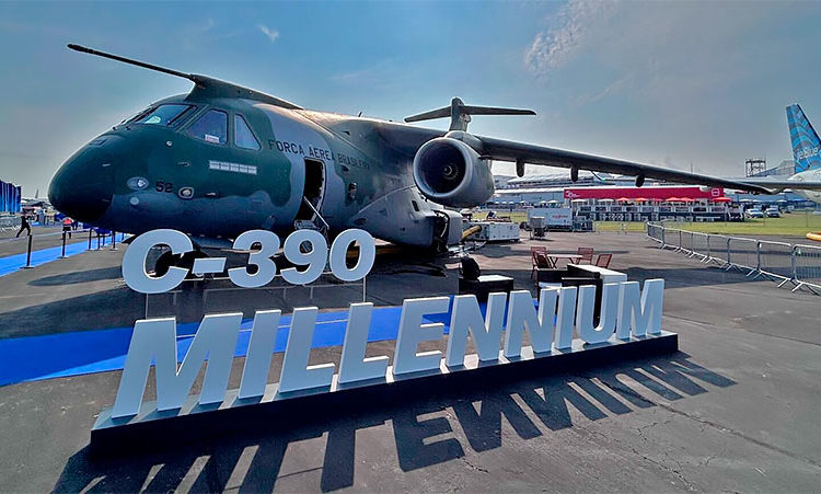 C-390 Millennium - Foto Tim Martin