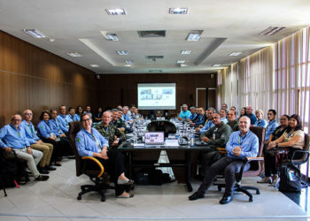 Membros do Conselho Superior da AEB durante encontro no Centro de Lançamento de Alcântara. (Divulgação AEB)